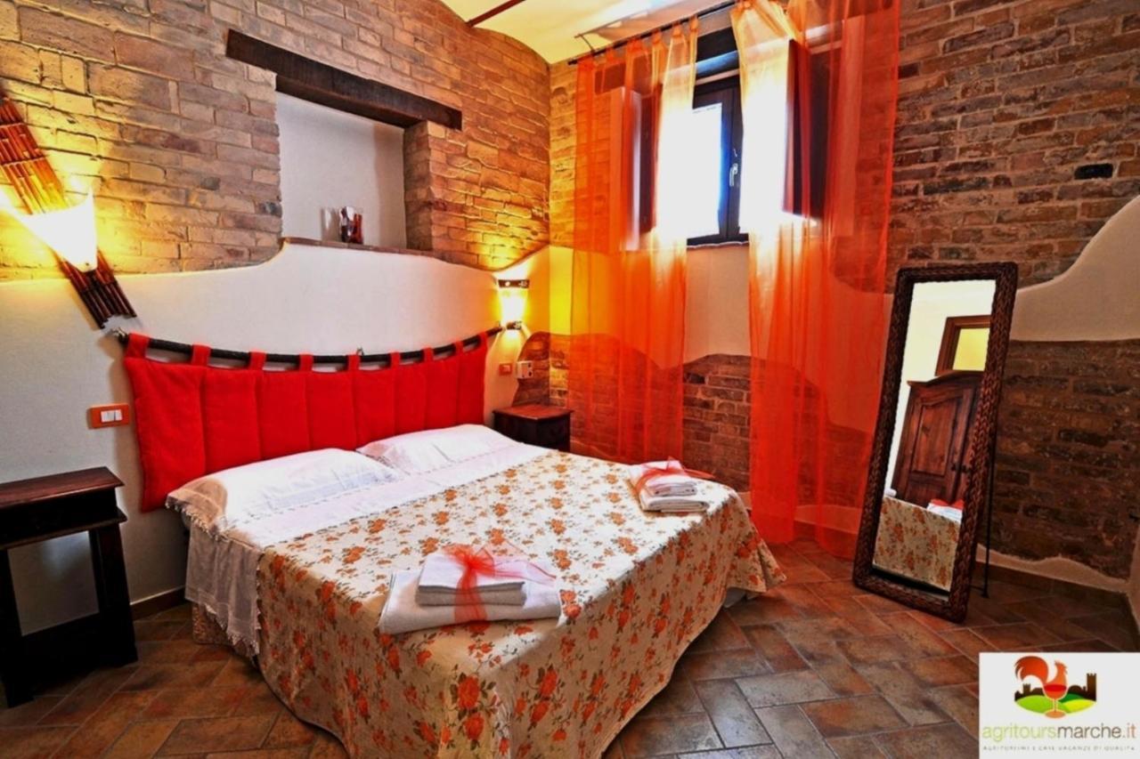 Agriturismo Galanti Cossignano Exterior photo
